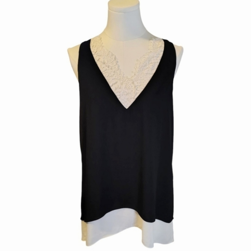 EUC Karen Kane Black Light Tank Top Blouse With White Lace Trim Size Small
